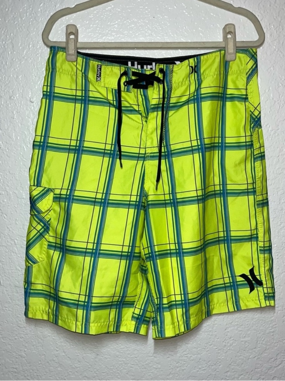 Hurley Board Shorts Size 32 Men's Cargo Surf Swim Quick Dry Neon Green Plaid